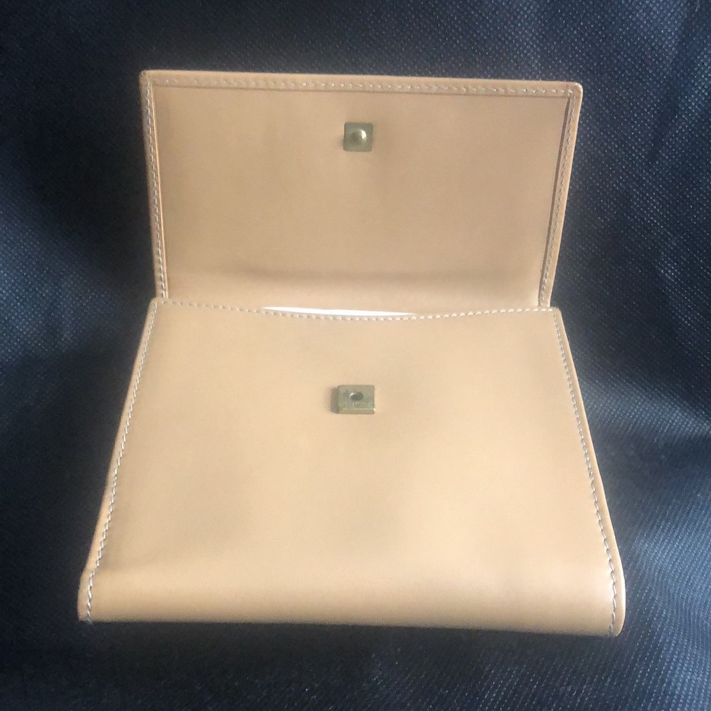 💛Gucci Wallet💛 - Picture 4 of 7